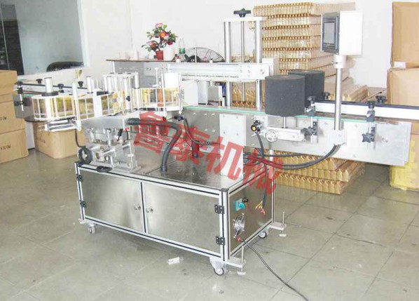 two-sided labeller